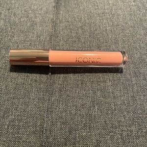 Lip pumping Gloss